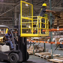 Load image into Gallery viewer, LINYI QUEEN 36" X 36" Forklift Safety Cage Heavy Duty Steel Forklift Man Basket Foldable Forklift Work